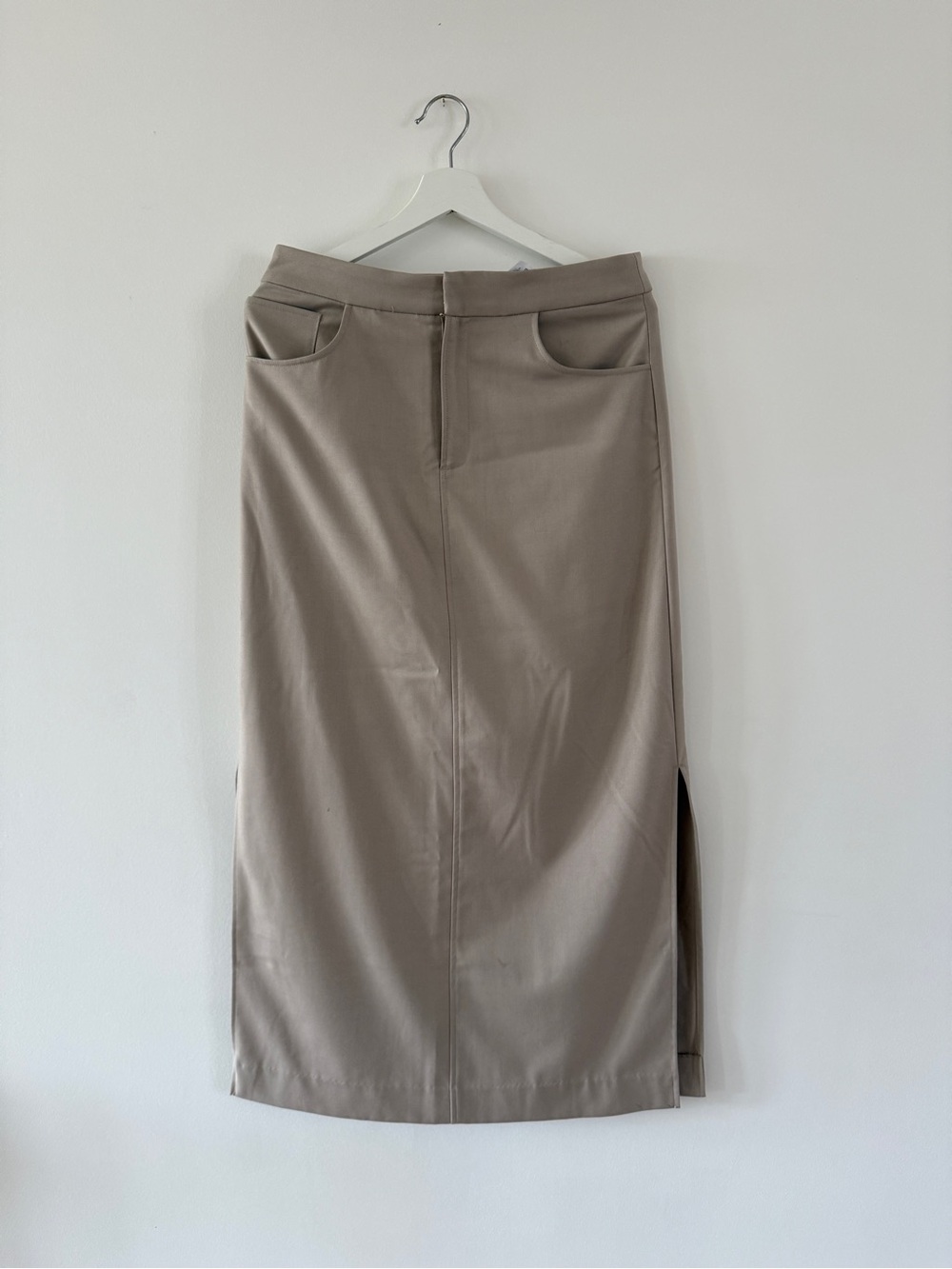 Gestuz Paula suit maxi skirt, beige. Size 38